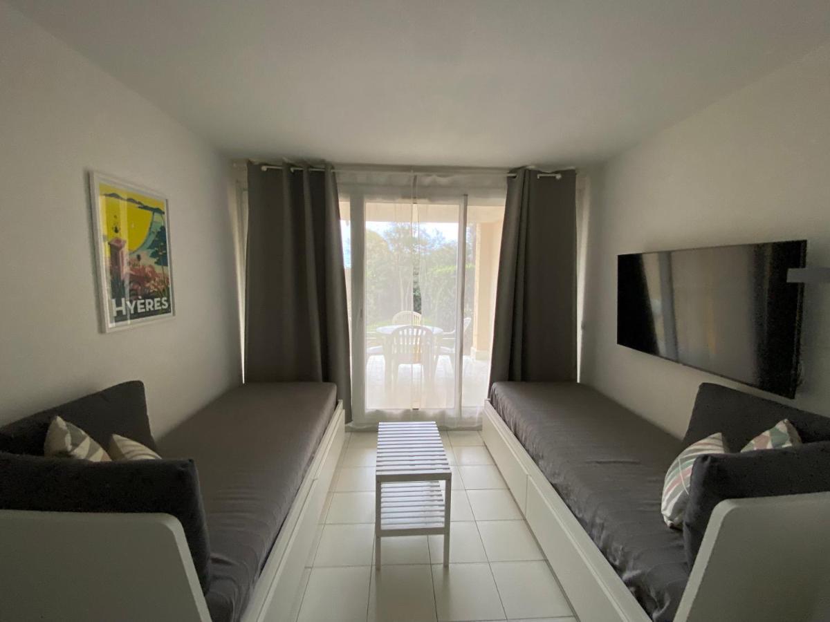 Appartement En Residence Privee, Face A La Mer Avec Acces Direct Plage Hyères المظهر الخارجي الصورة